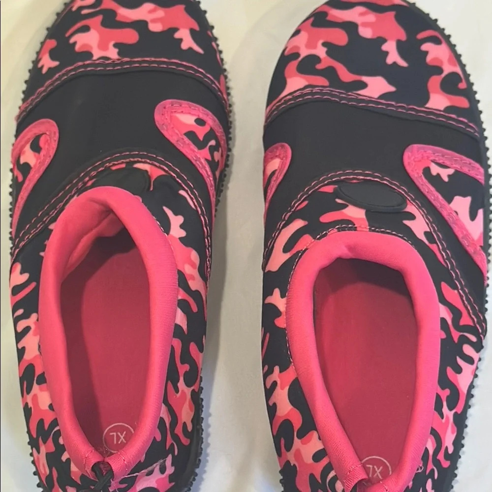 Kids‎ Pink Camo Water Shoes